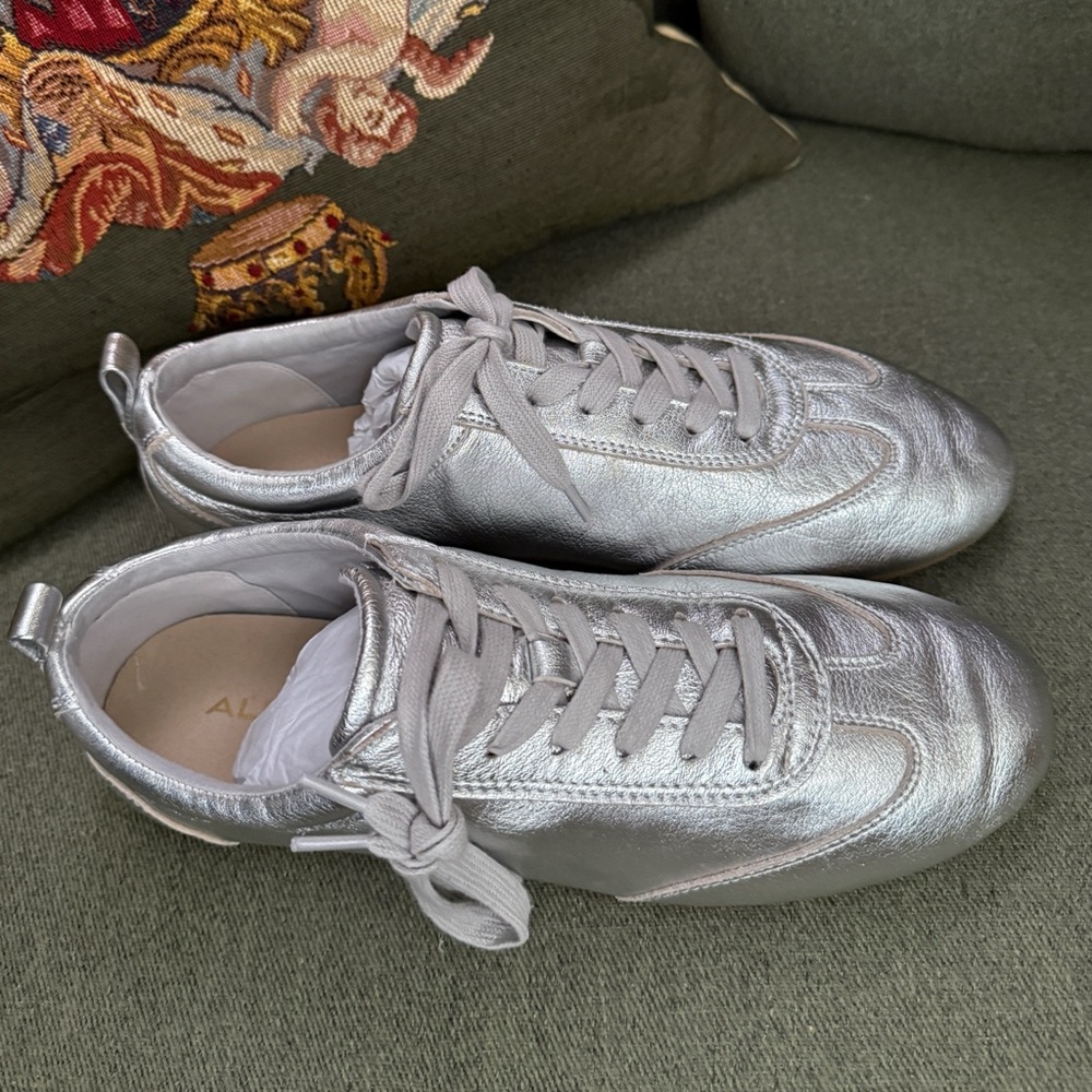 New Aldo Silver Sneakers Sleek Metallic Design